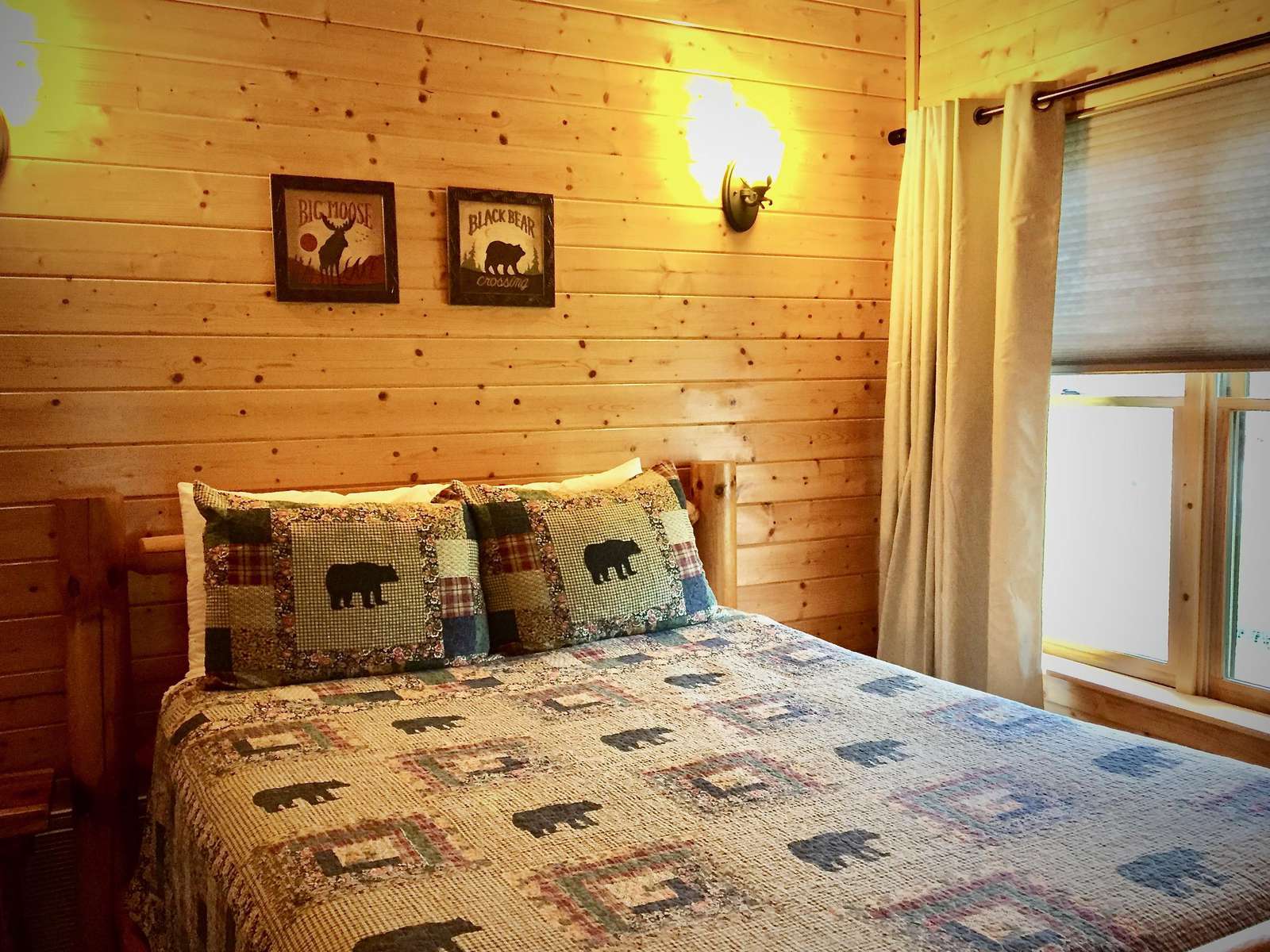 Second Master Queen suite upstairs offers Luxury Linens and Bear themed Decor