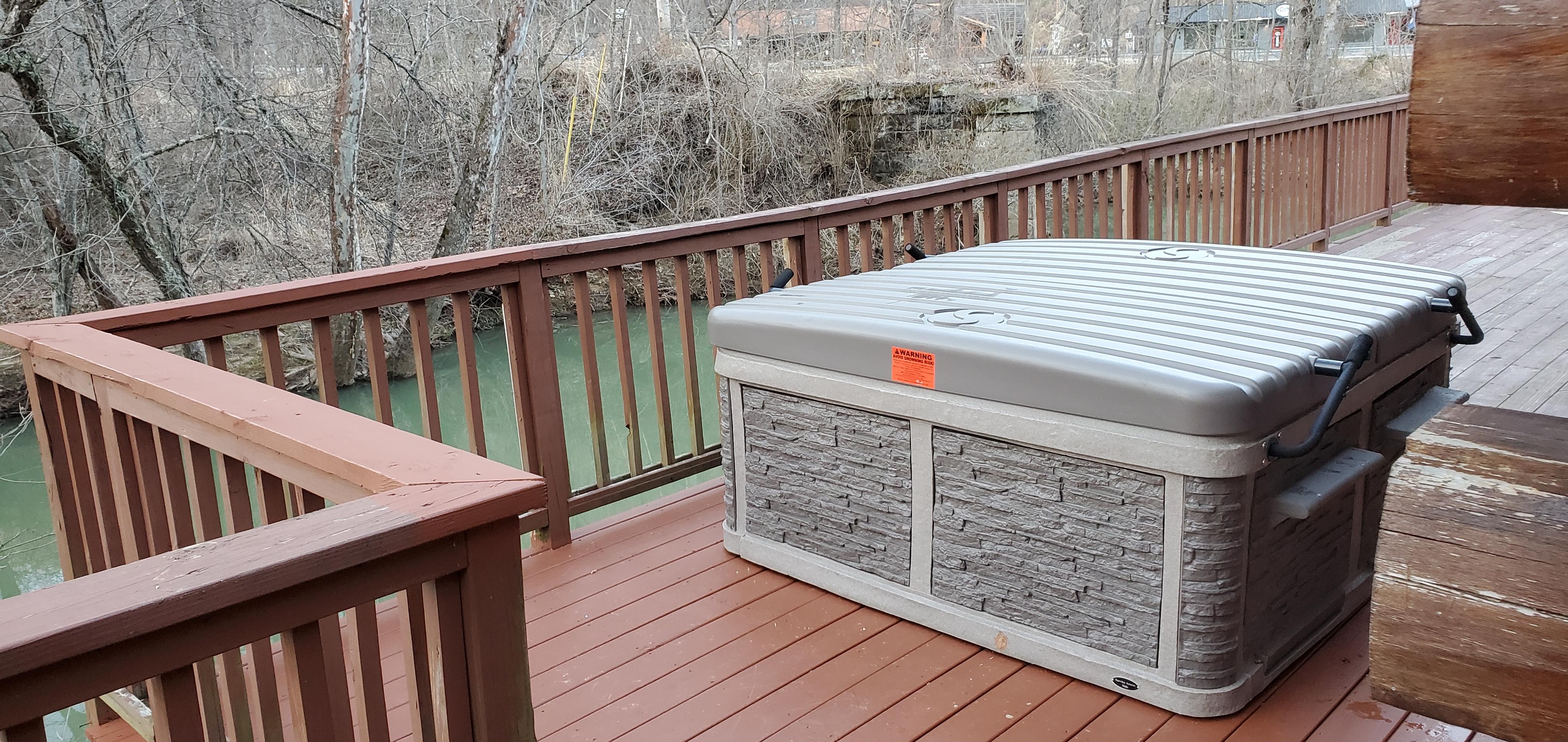 Grizzly | Scenic Cabin Rentals