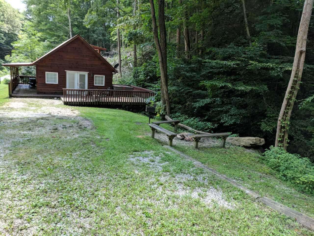 Driveway and Cabin - property