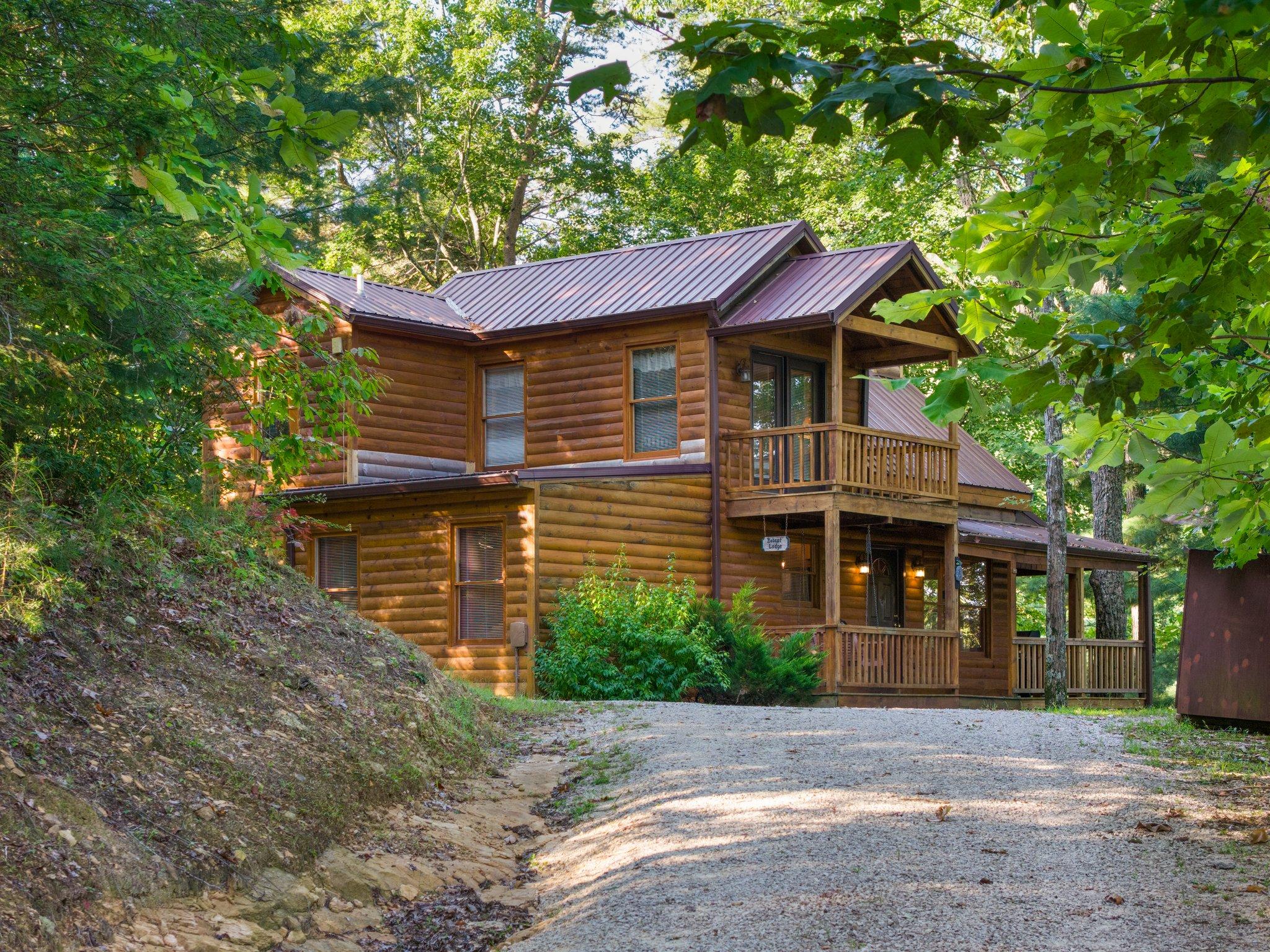 Bobcat Lodge | Scenic Cabin Rentals