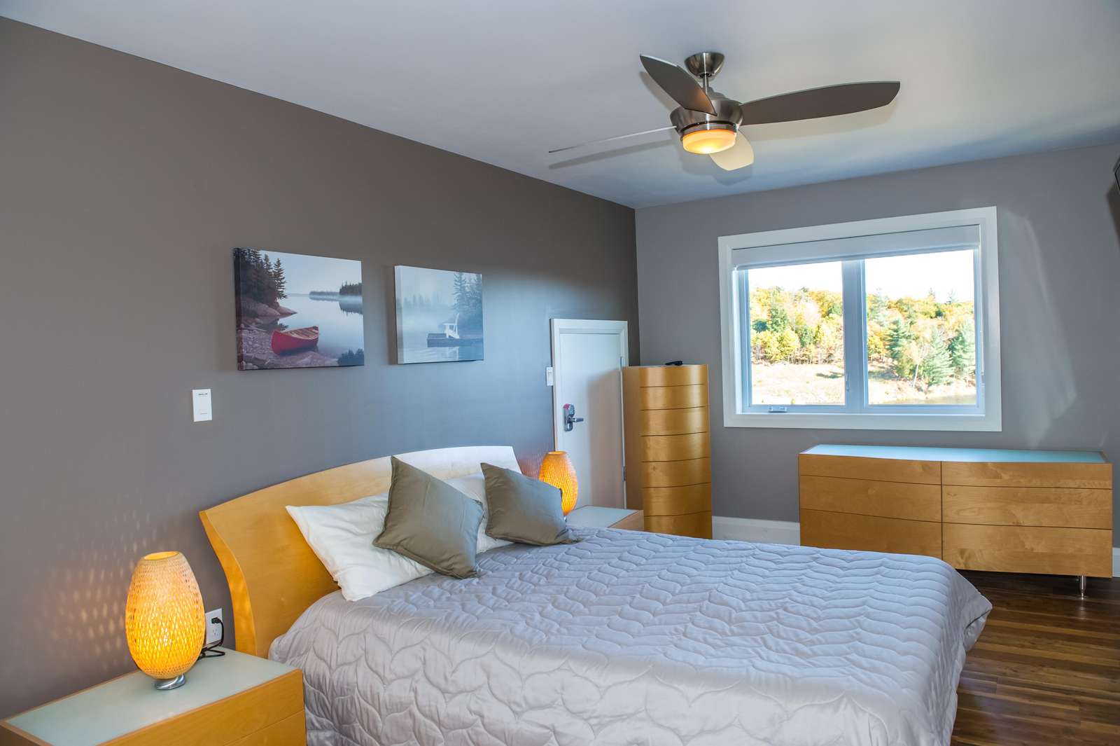 Queen Bedroom