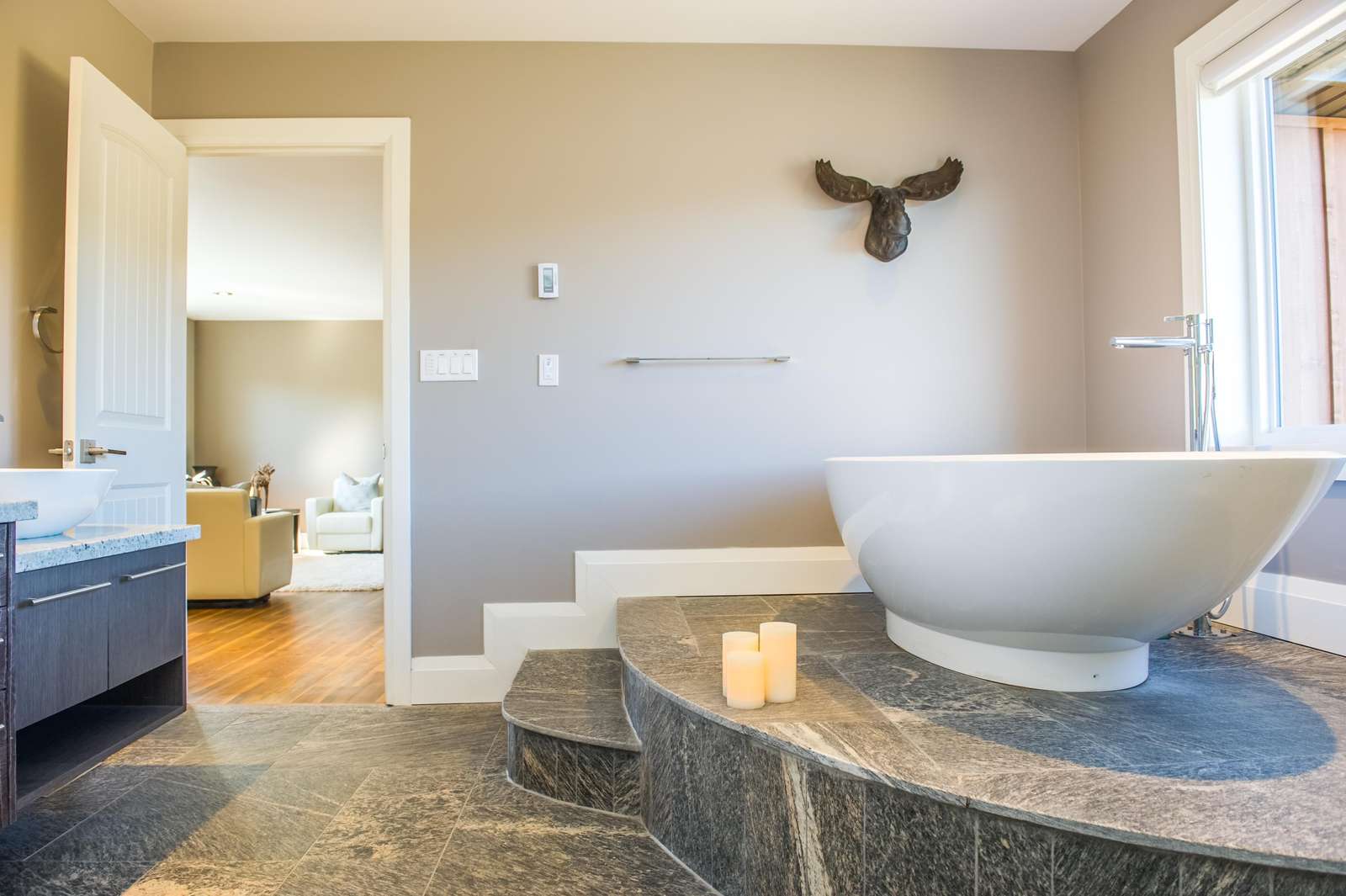 Second Floor Master Ensuite