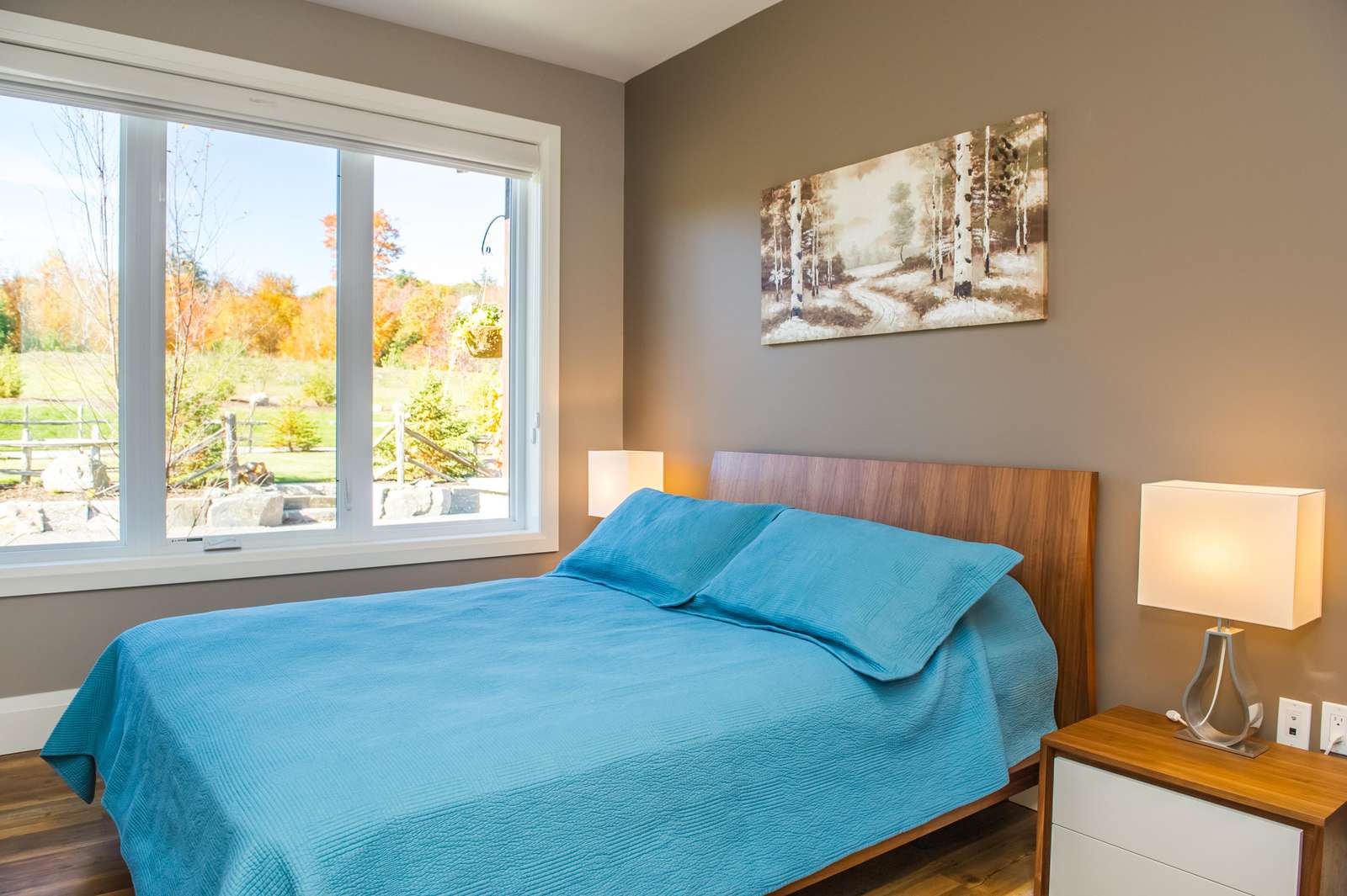 Queen Bedroom