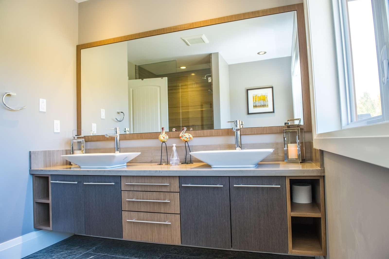 Another bathroom