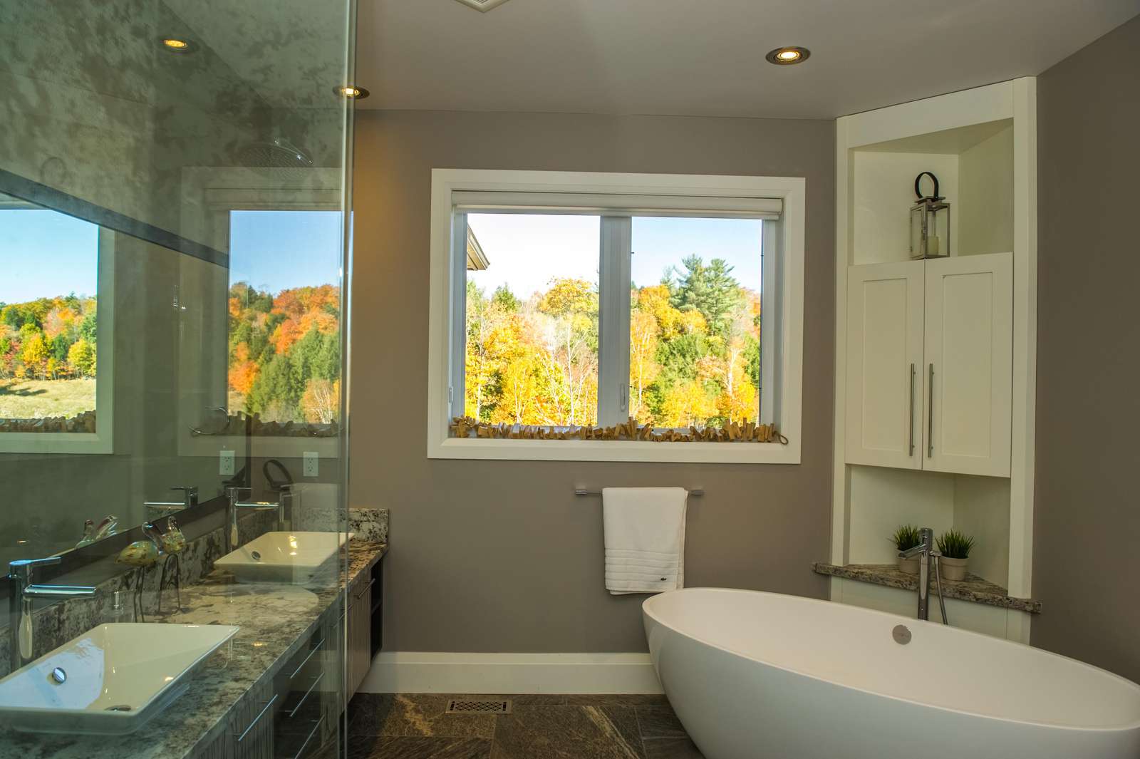 Ensuite