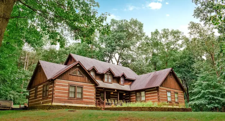 Grand Cabin Preview 0