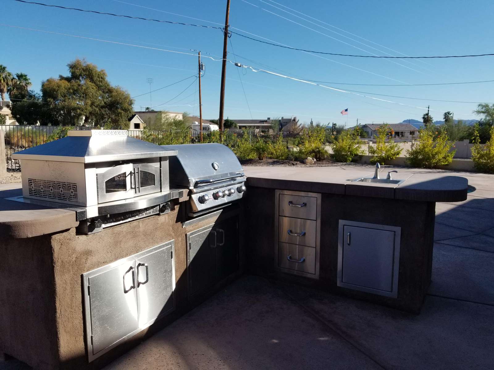 Outdoor Kitchen