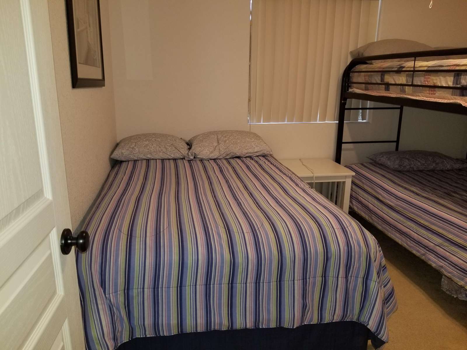 Bed 2 Sleeps 4