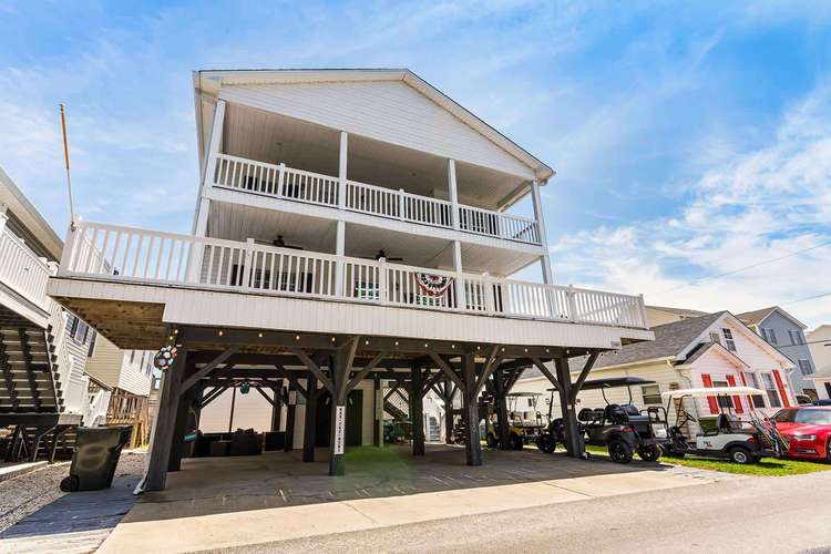 1520 Neptune Location is key, 5 Bdrm/3.5 bath, sleeps 10 Preview