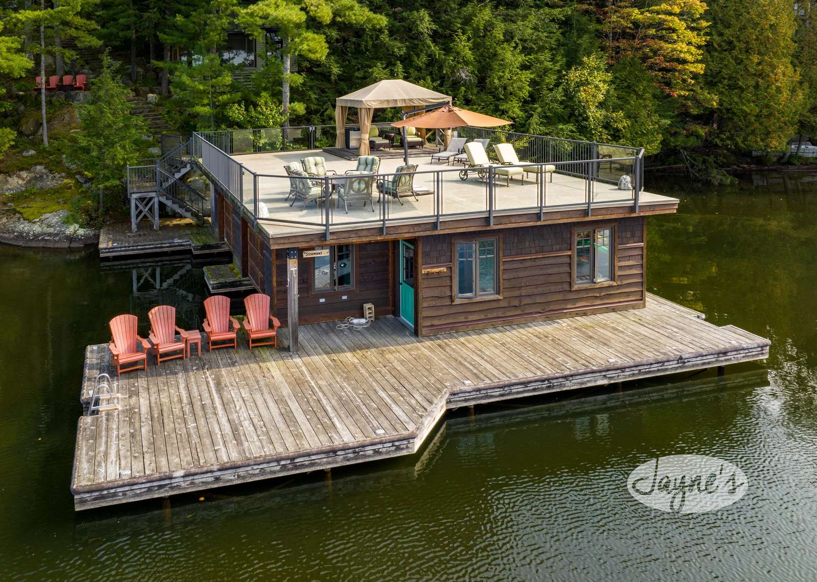 Rosseau Carousel Preview 0