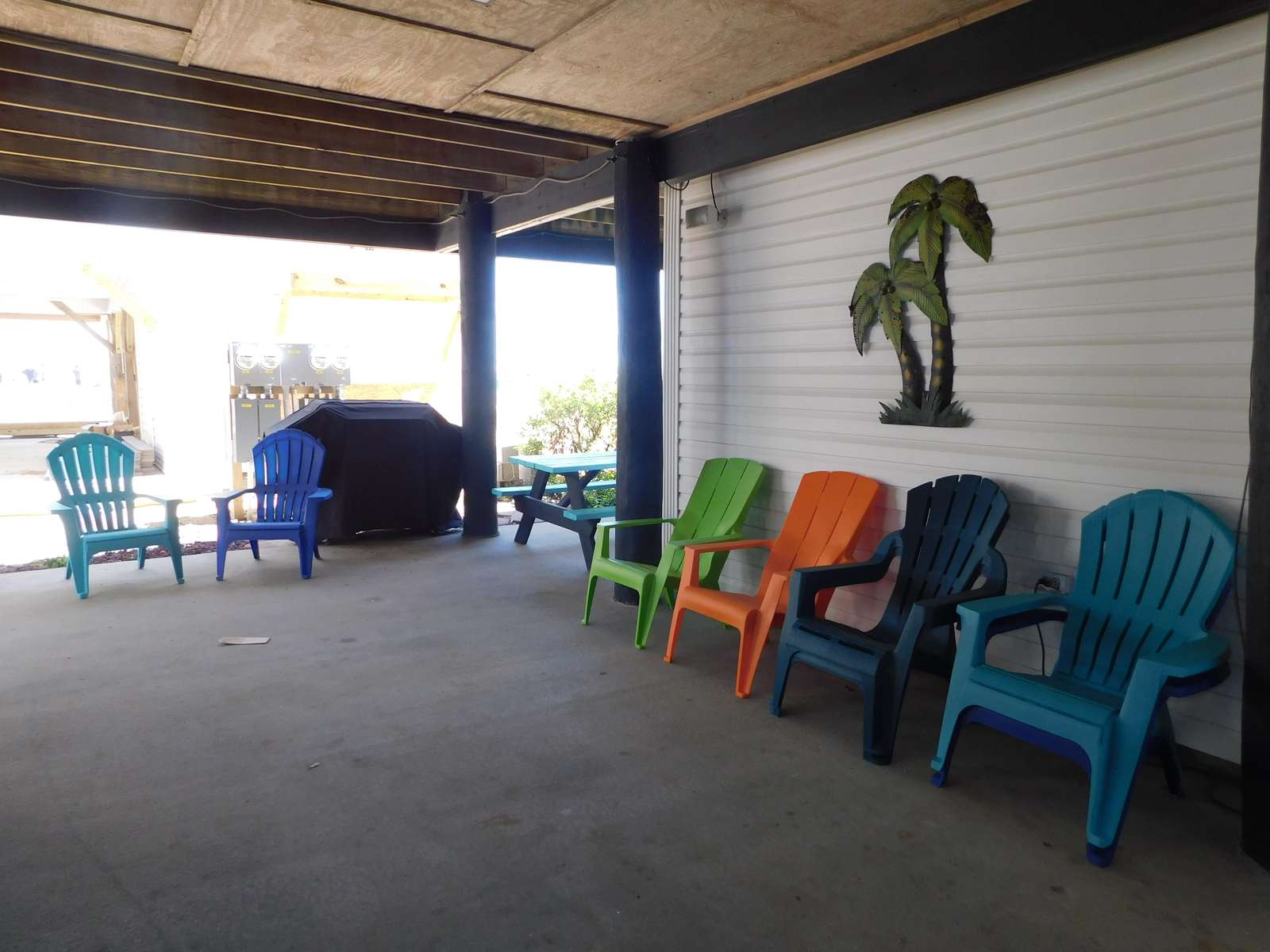 plenty of seating under home