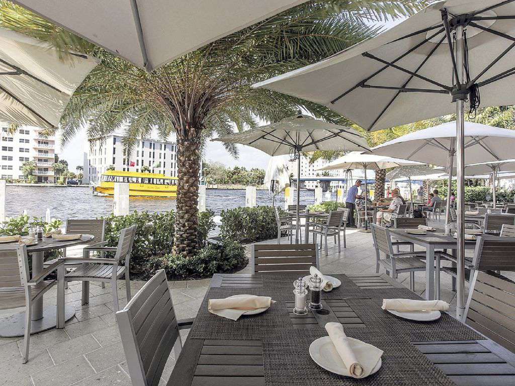 Walk to Shooters and enjoy a great meal along the Intracoastal Waterway