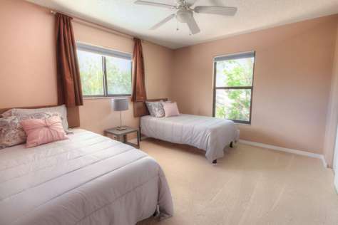 Zweistöckige Villa am See · Northwest Bradenton – Foto 13