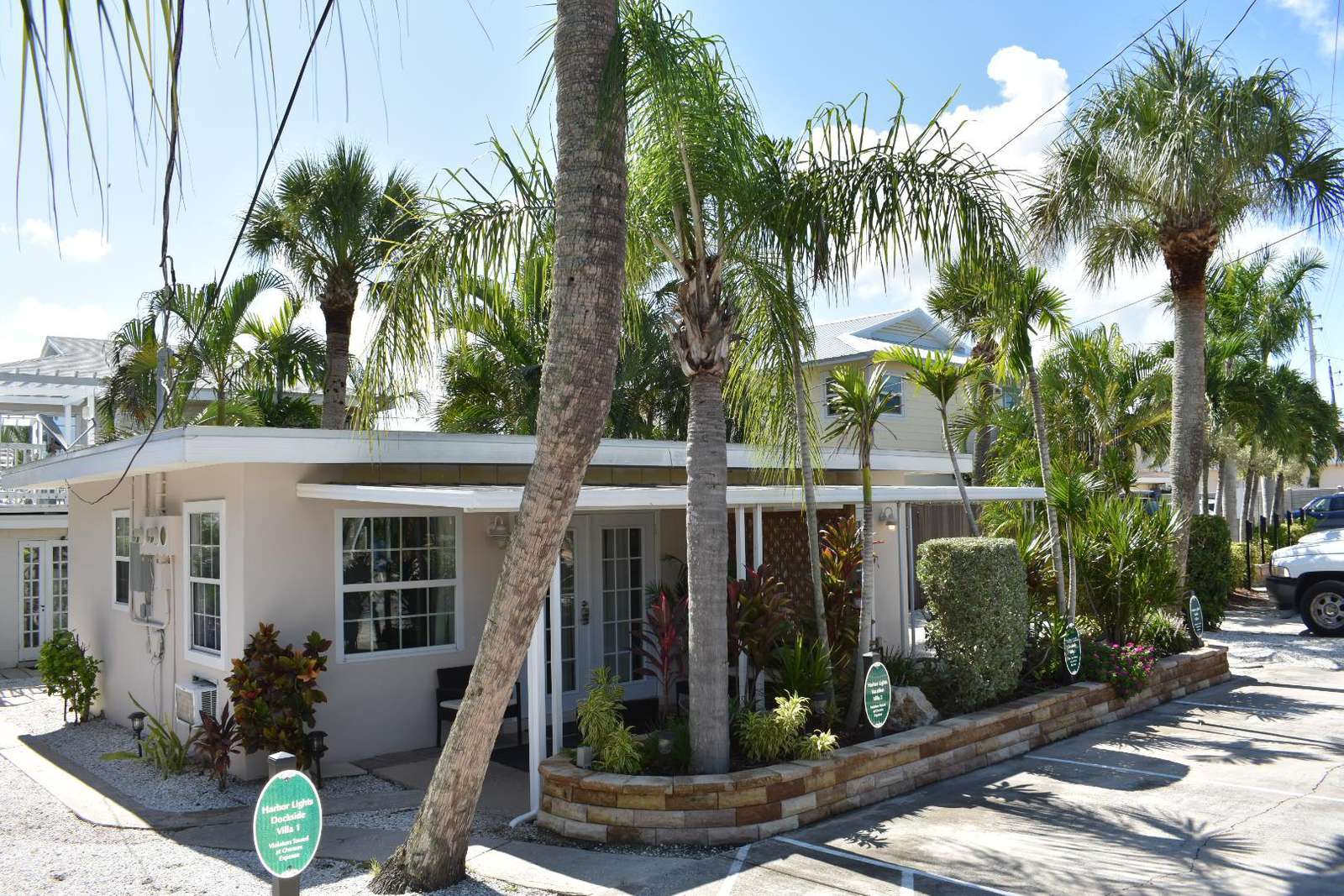 Charming 1-Bedroom Villa Preview 0
