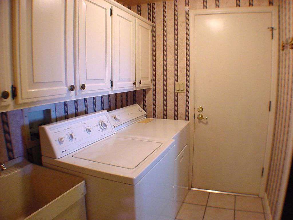 Laundry room and garage entrance foyer