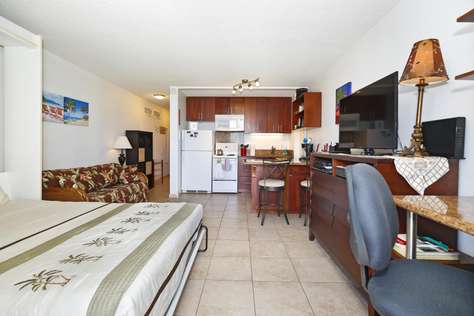 Fairway Villa 18th Floor- 30 Day Rental