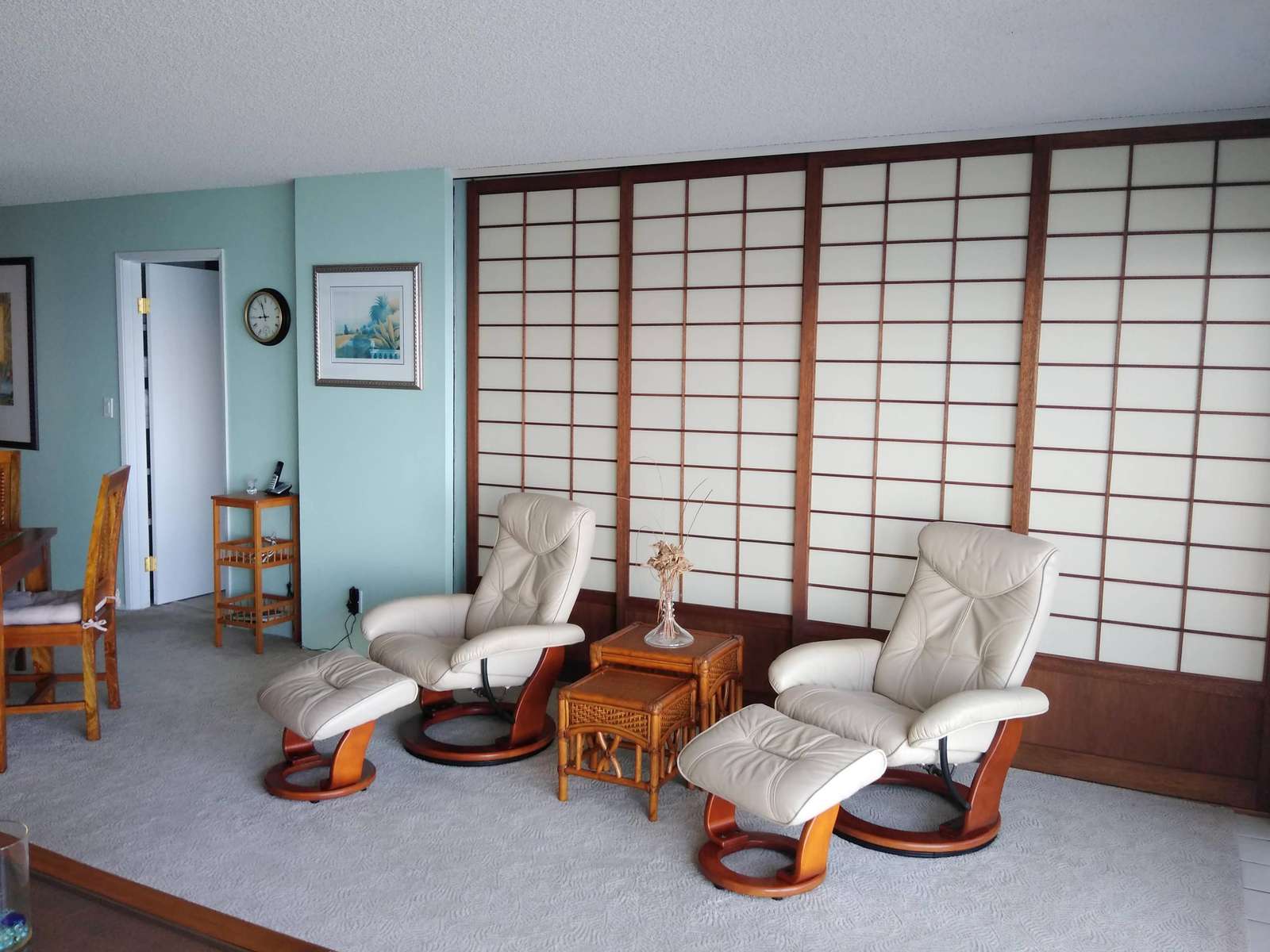 Shoji doors close off bedroom if desired.