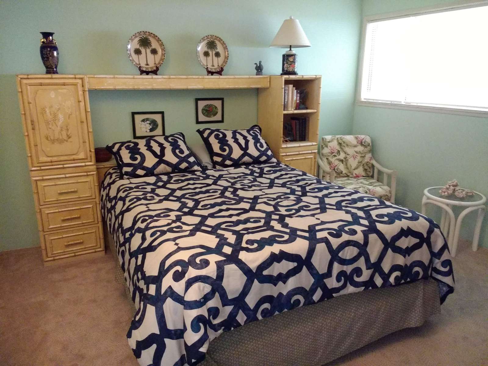 Guest bedroom