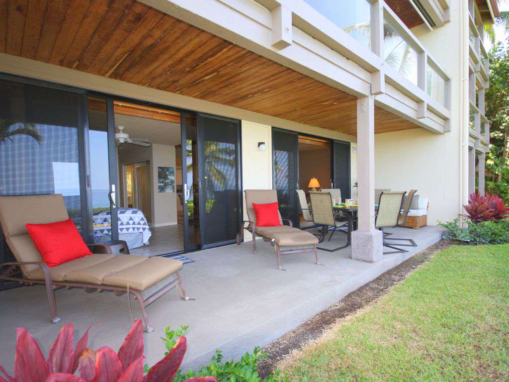 Huge covered lanai faces the ocean.