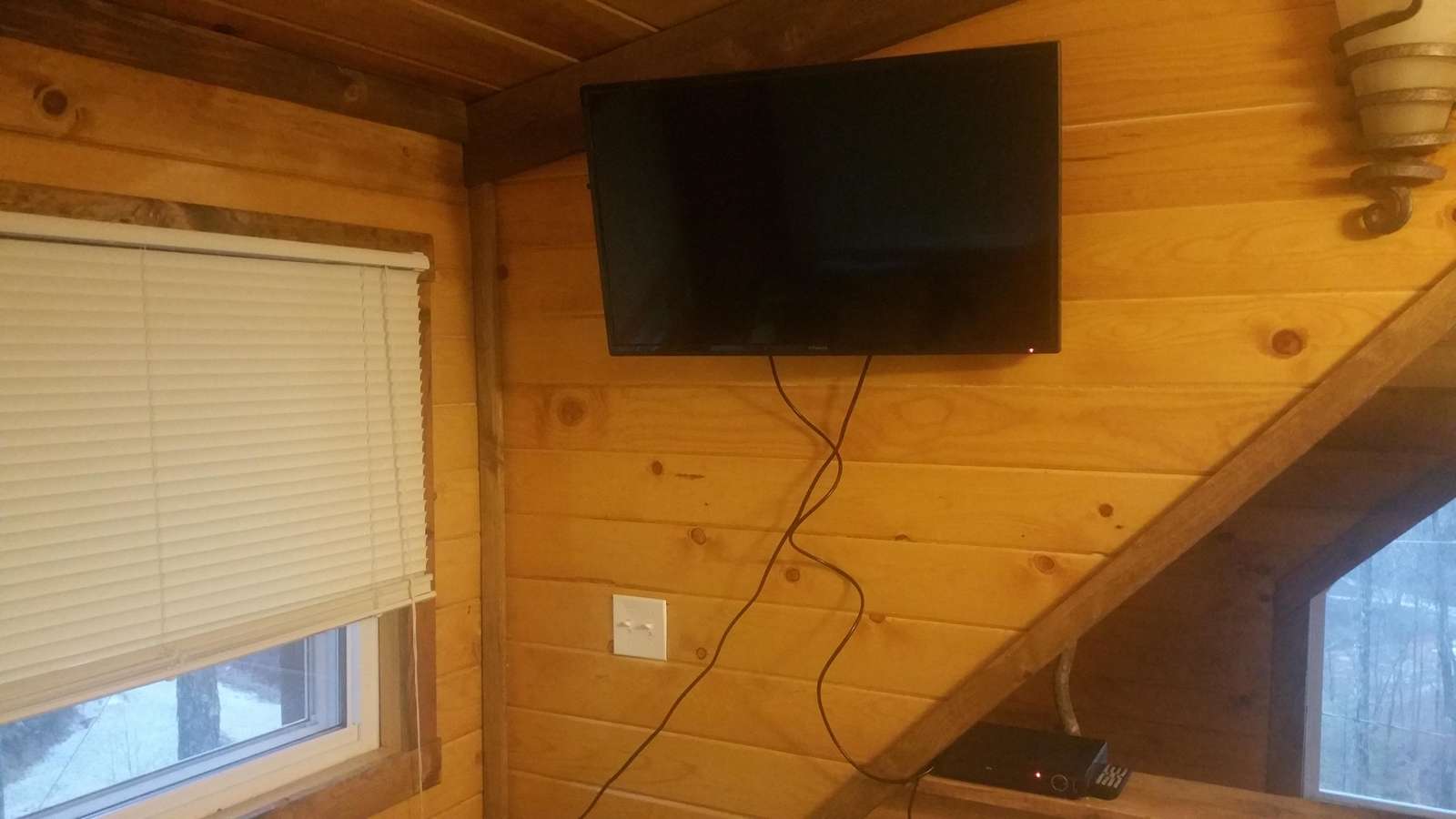 Recently Added TV/DVD Player in Bedroom