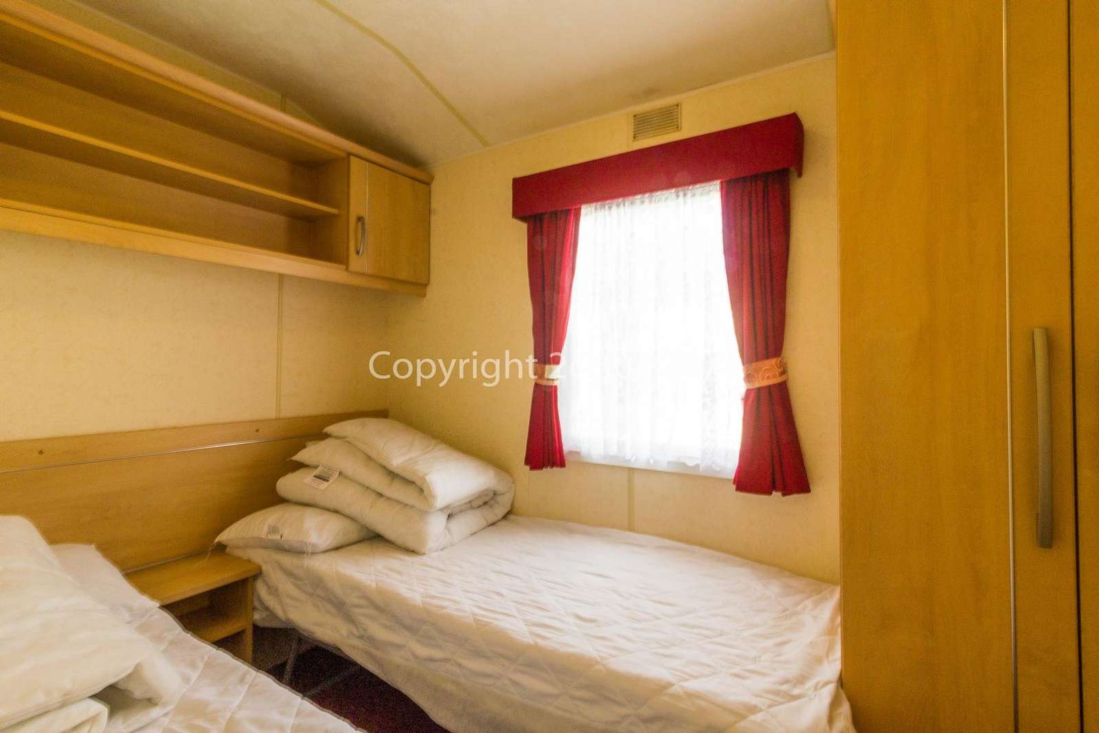 Book your holiday at Broadland Sands.
