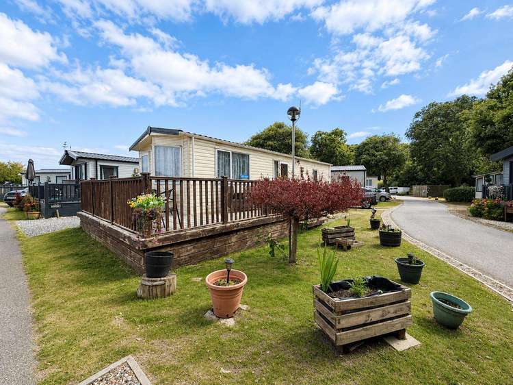 32026AZ⭐ – Azure Seas, 2 bed, 4 berth caravan with decking and partial seaview. Opal rated. Preview 0