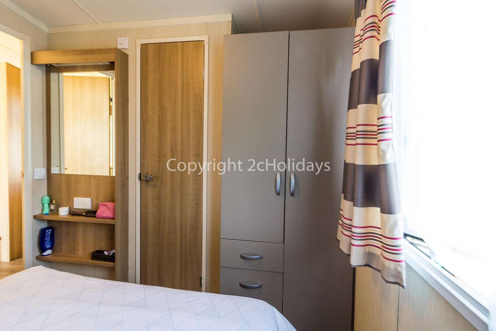 Static home for hire at the Hopton Holiday Village