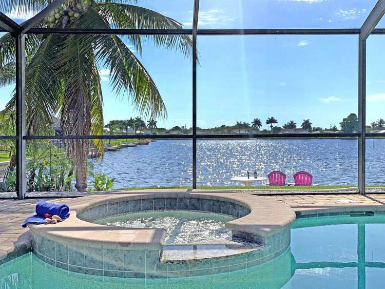 Villa Seaside Preview 0