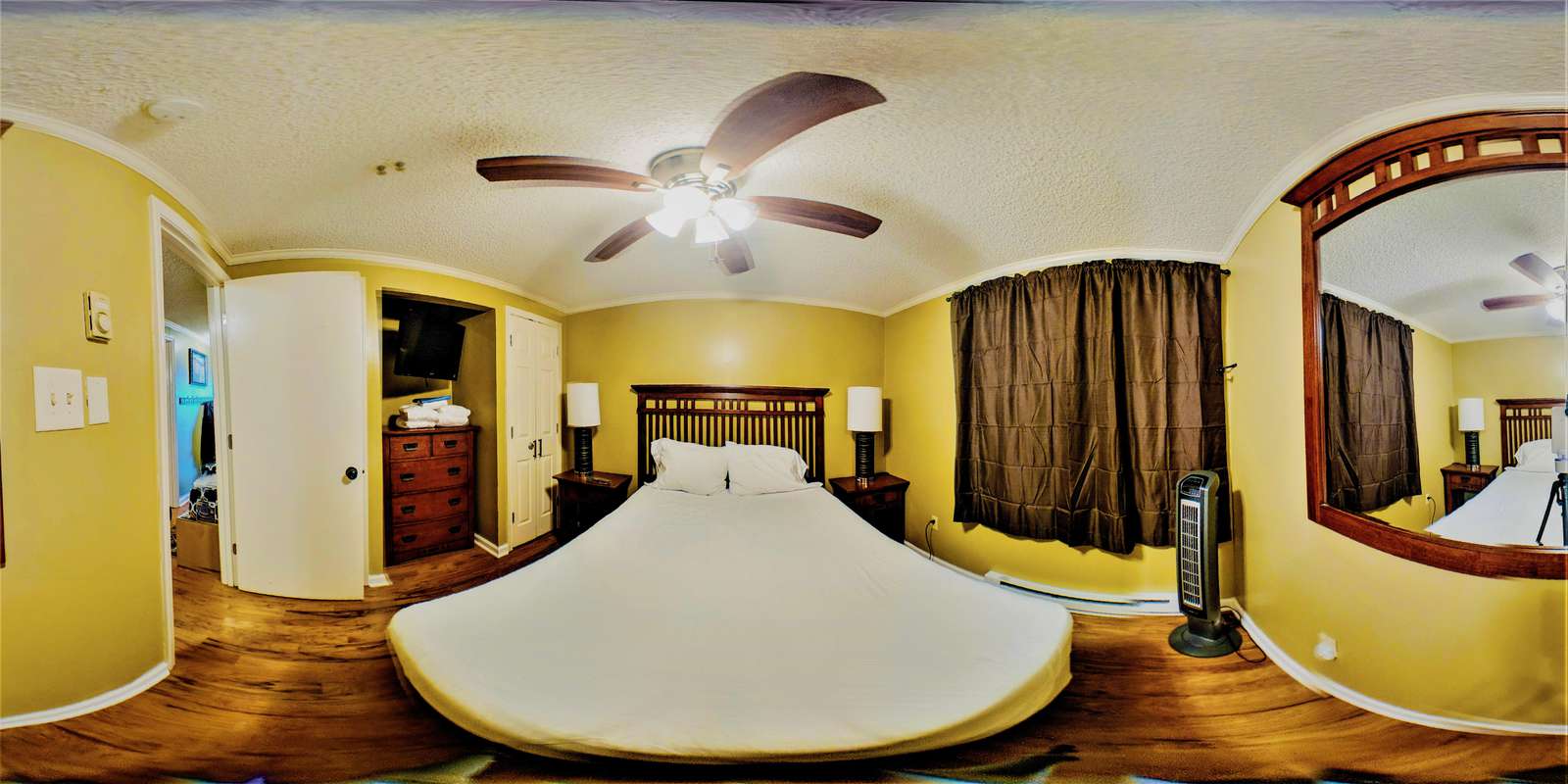Wide Angle Bedroom Picture