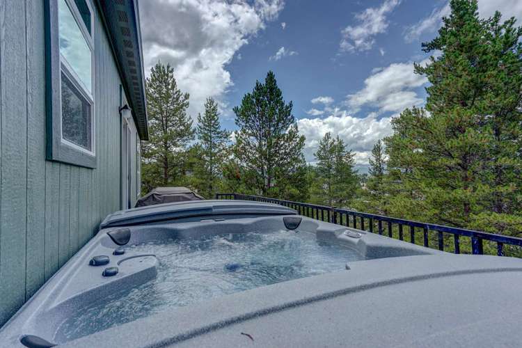 Delwyn House- PET FRIENDLY-15 Min to Ski Cooper w/ HOT TUB! Preview 0