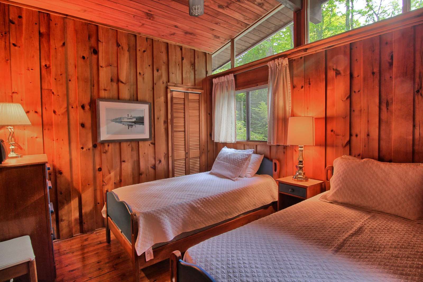 Main Cottage Bedroom #2