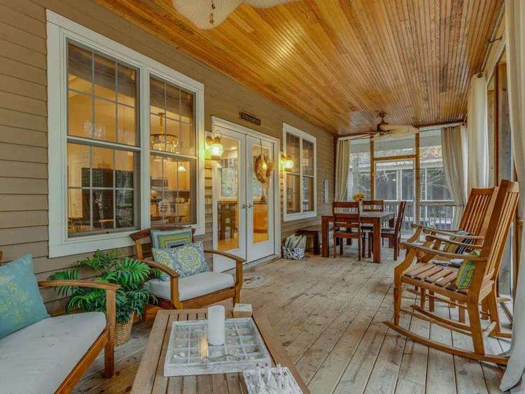 New Buffalo Michigan Find toprated New Buffalo Vacation Home Rentals WAYA Rentals