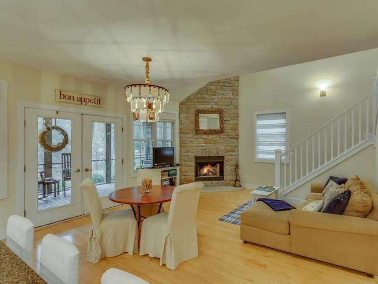 New Buffalo Michigan Find toprated New Buffalo Vacation Home Rentals WAYA Rentals