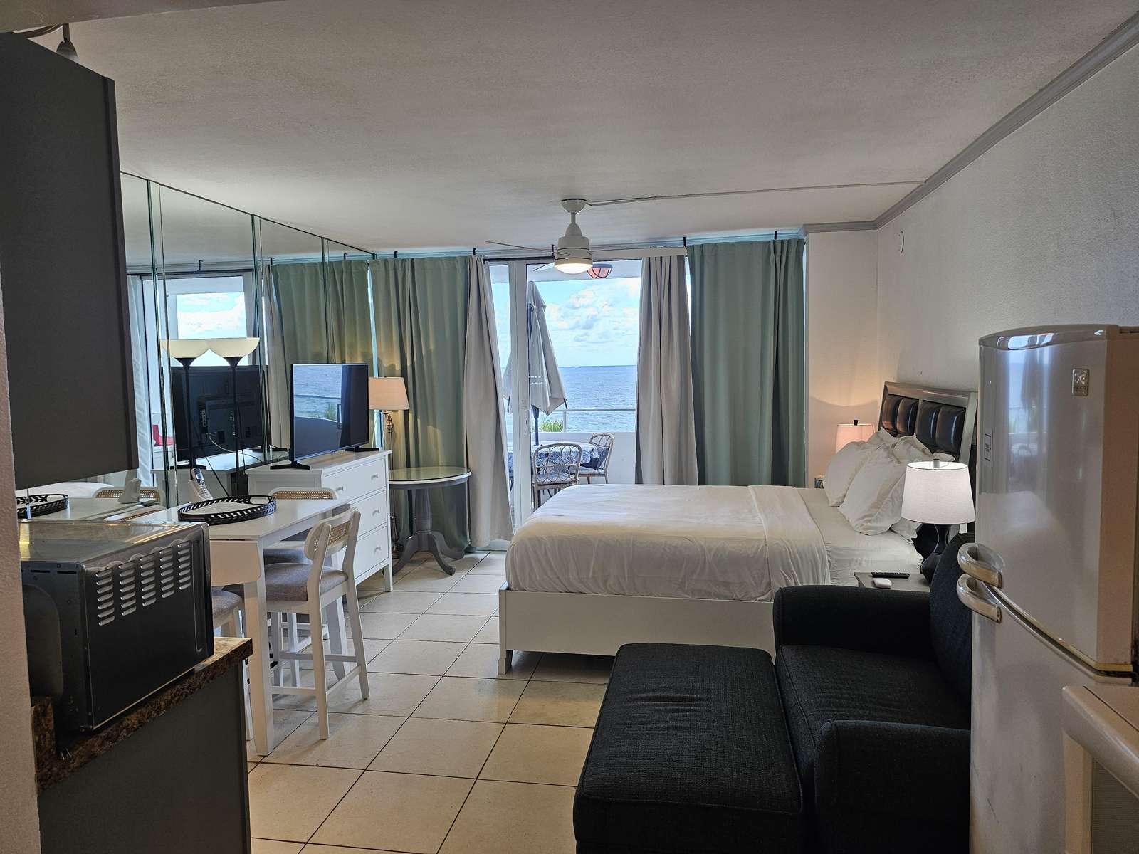 402 Ocean Manor Preview 0