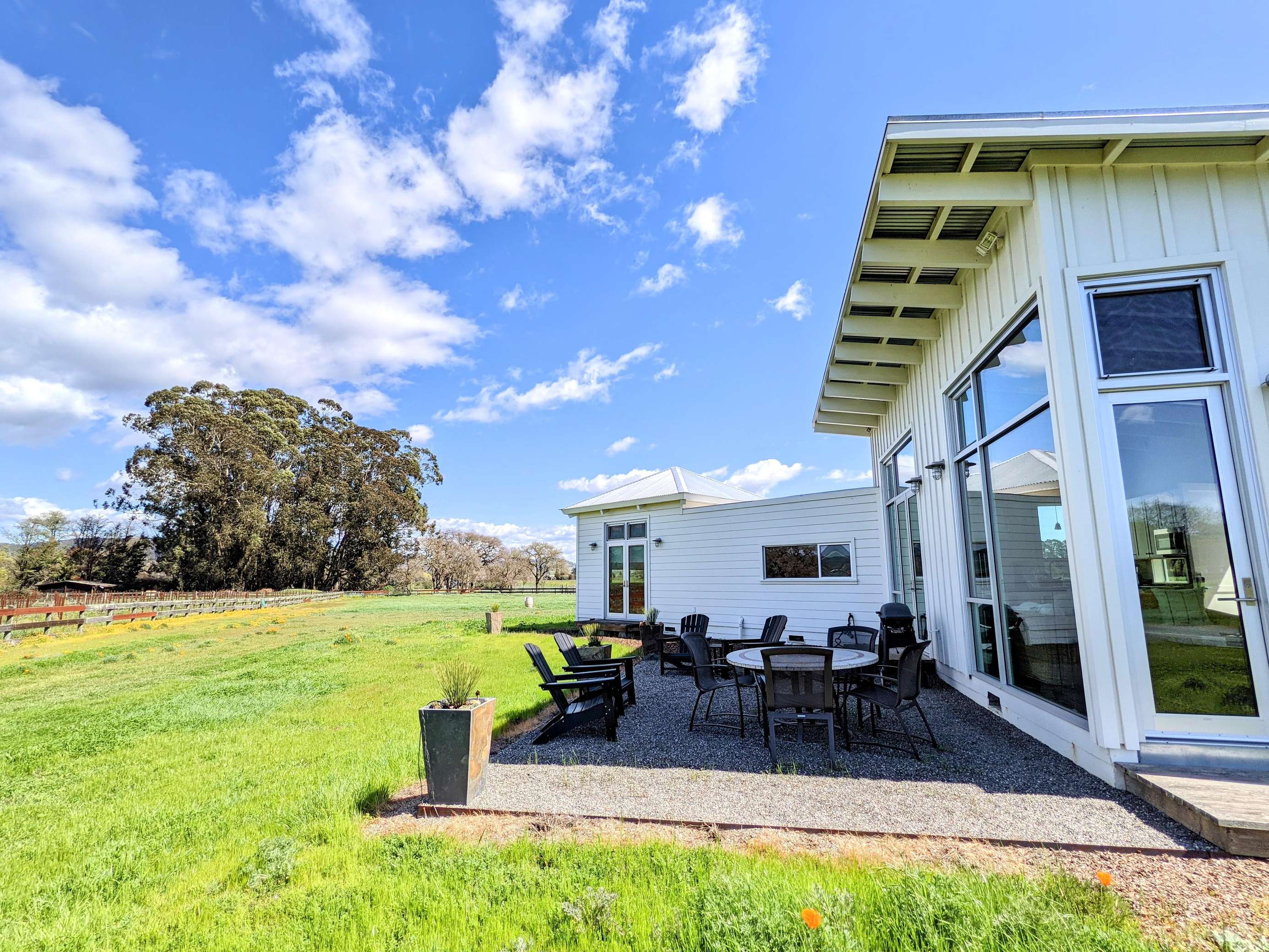 SonomaNapa Wine Country retreat. Surrounded by vineyards, views