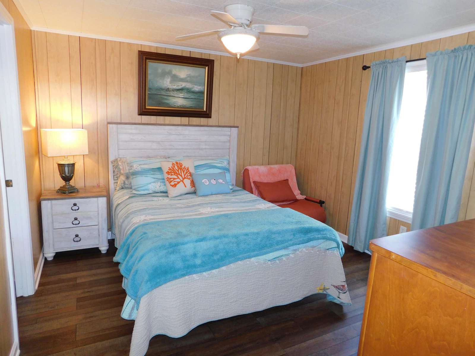 Queen Room 2