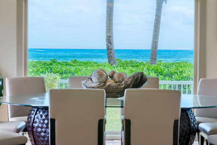 Spectacular beach front 5 bedroom, 5.5 bath Kailua Beach home, at over 4400 sq'. Preview 0