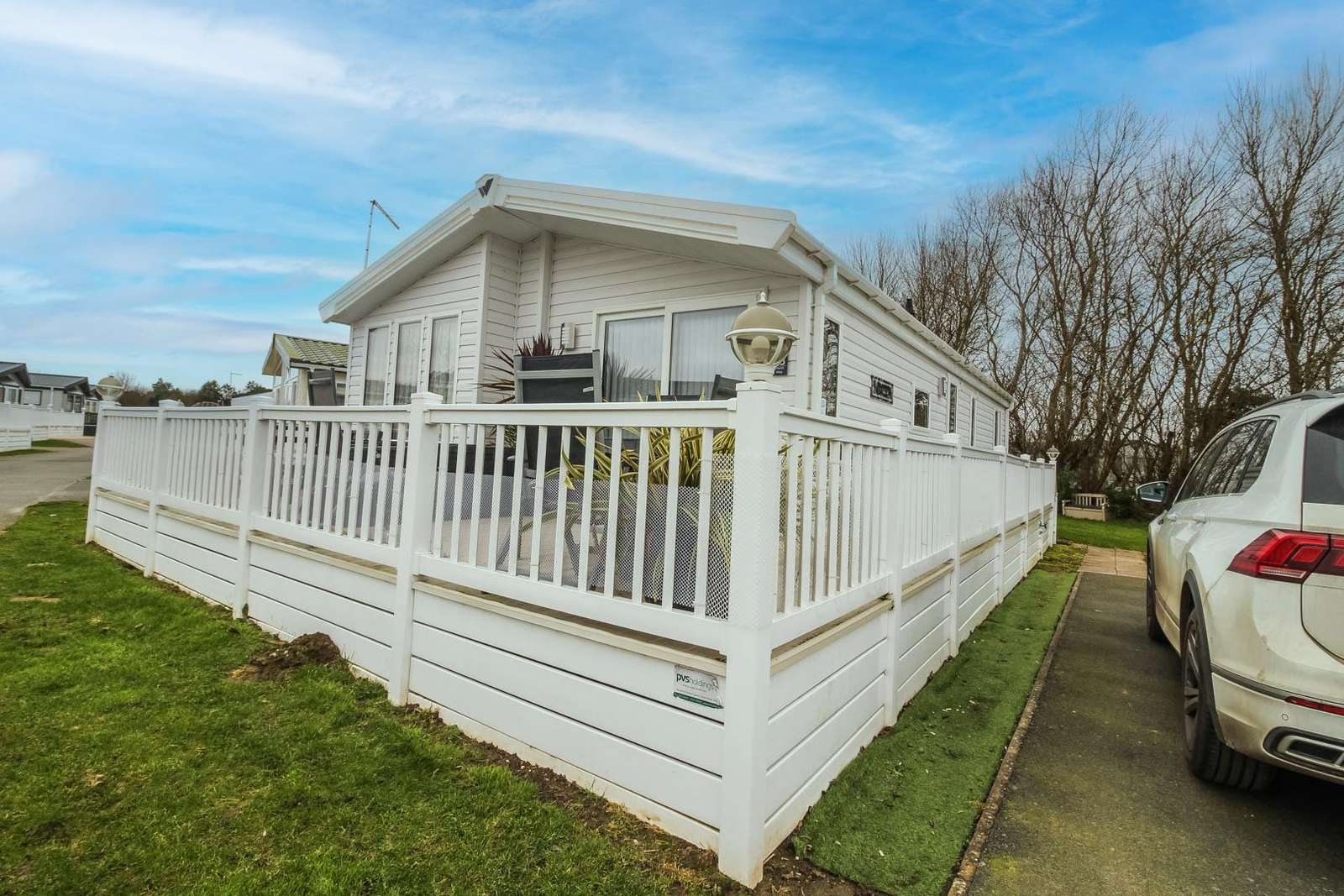 Broadland Sands Holiday Park Lowestoft offers the ultimate British staycation experience, with lodges featuring decking and proximity to Lowestoft beach and other things to do in Lowestoft. - property
