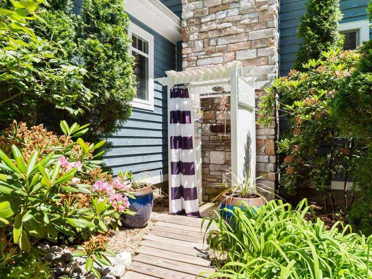 Union Pier Michigan WAYA Vacation Rentals & Sales