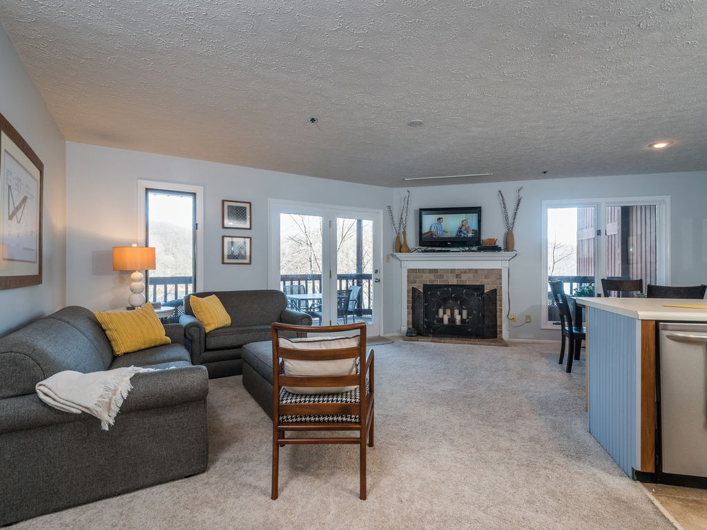 Eagle View Vacation Condo Brown County Log Cabins