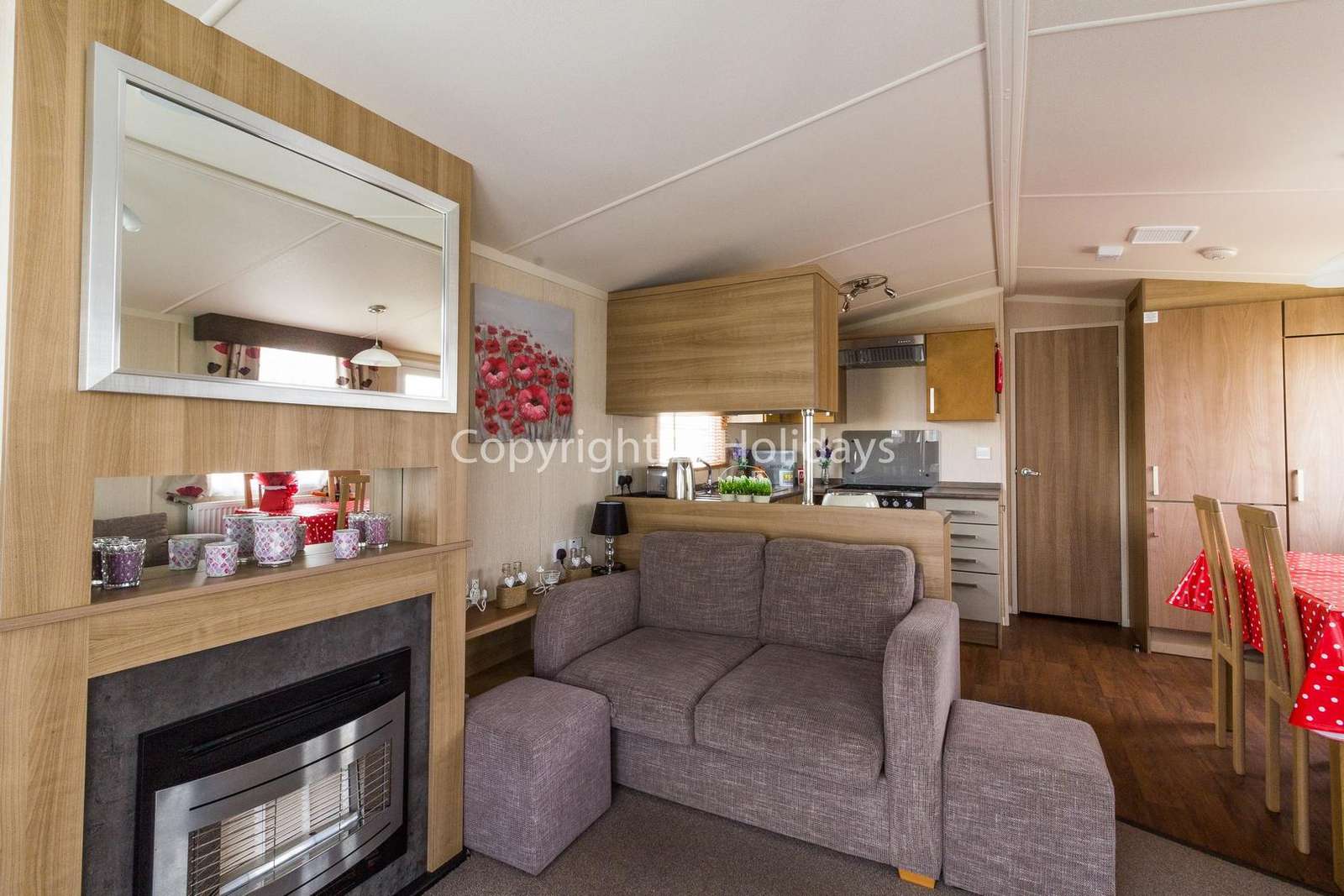 Open plan and spacious lounge kitchen/dining area, great for families