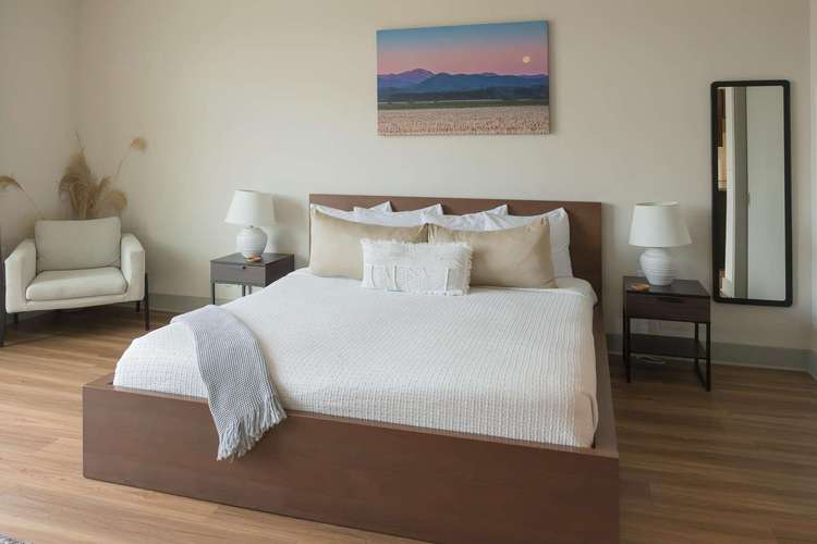 Studio King Suite with Kitchen | 203 Preview 0