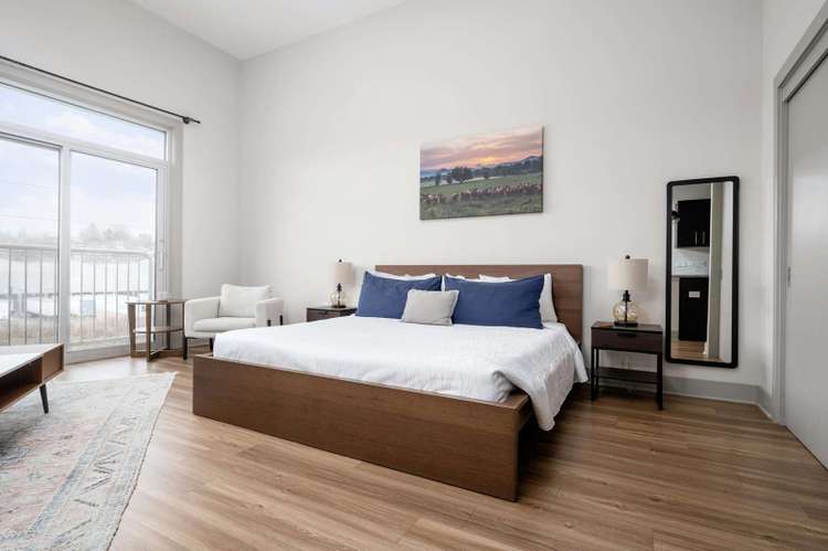 Studio King Suite with Kitchen | 301 Preview 0