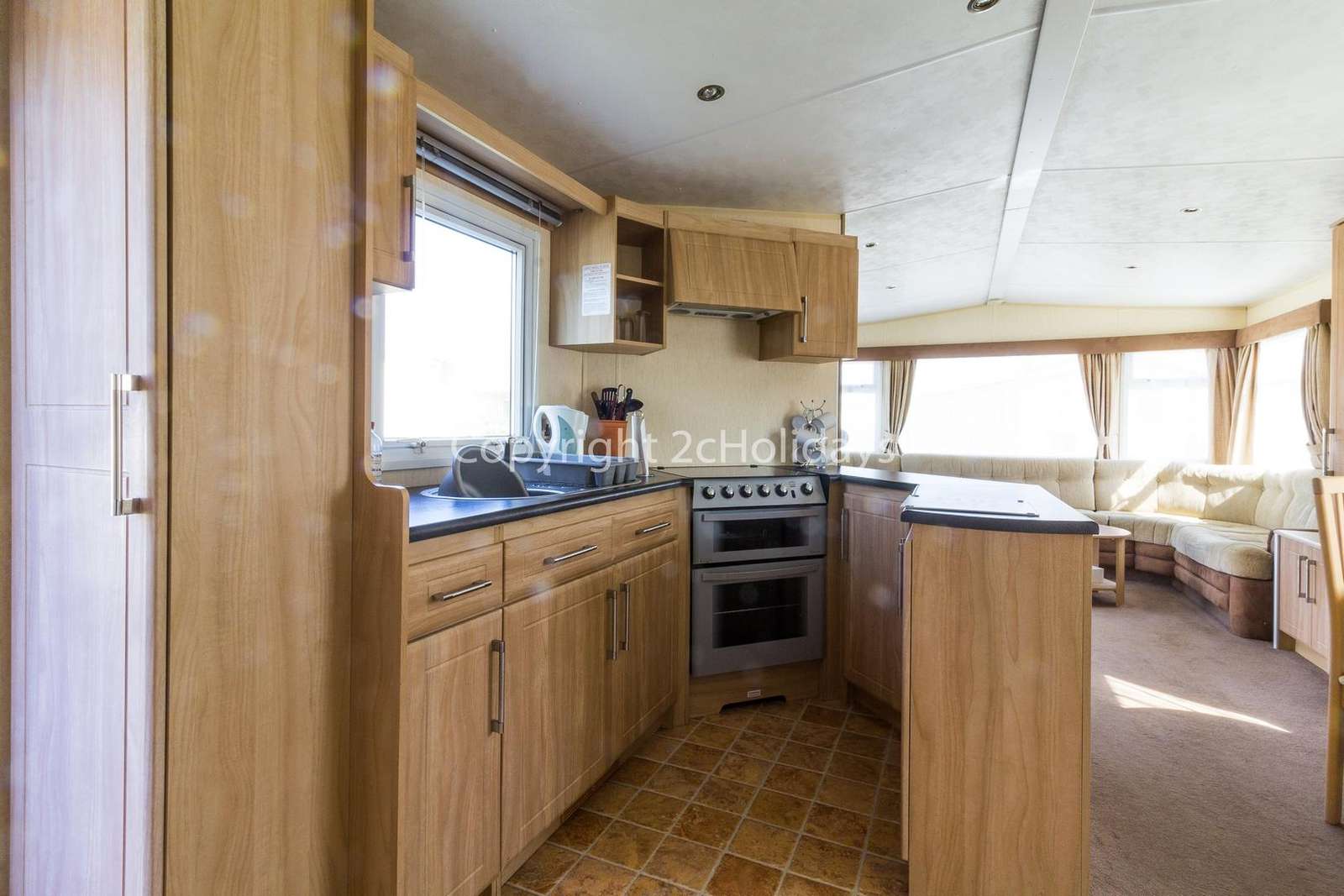 Well equipped kitchen, perfect for self-catering holidays!