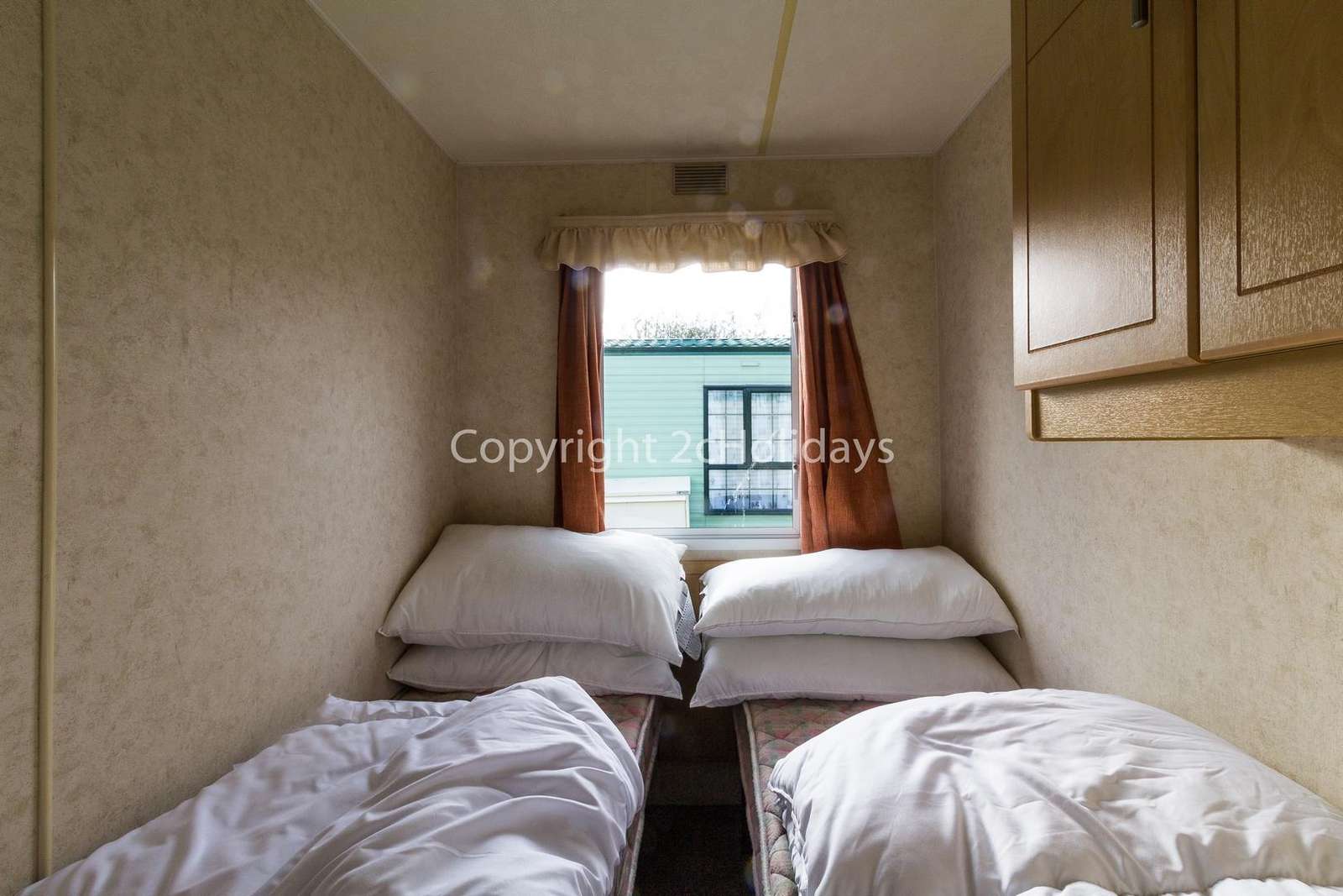 Come and stay in this private accommodation at California Cliffs Holiday Park
