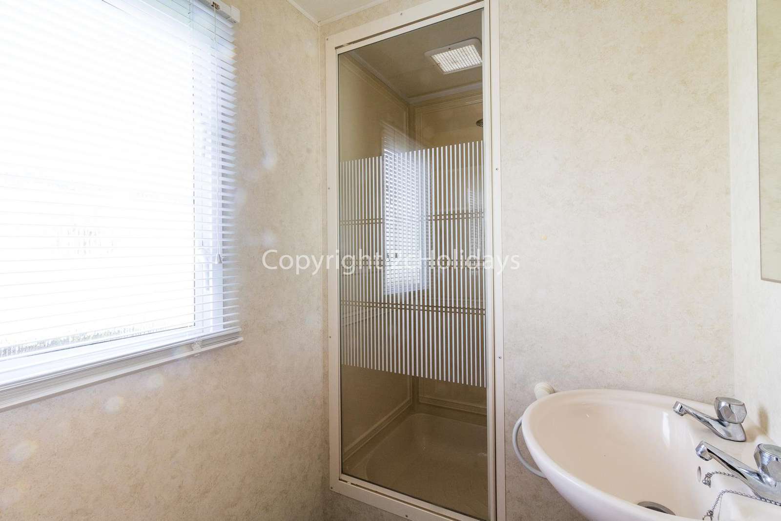 A great size family washroom!