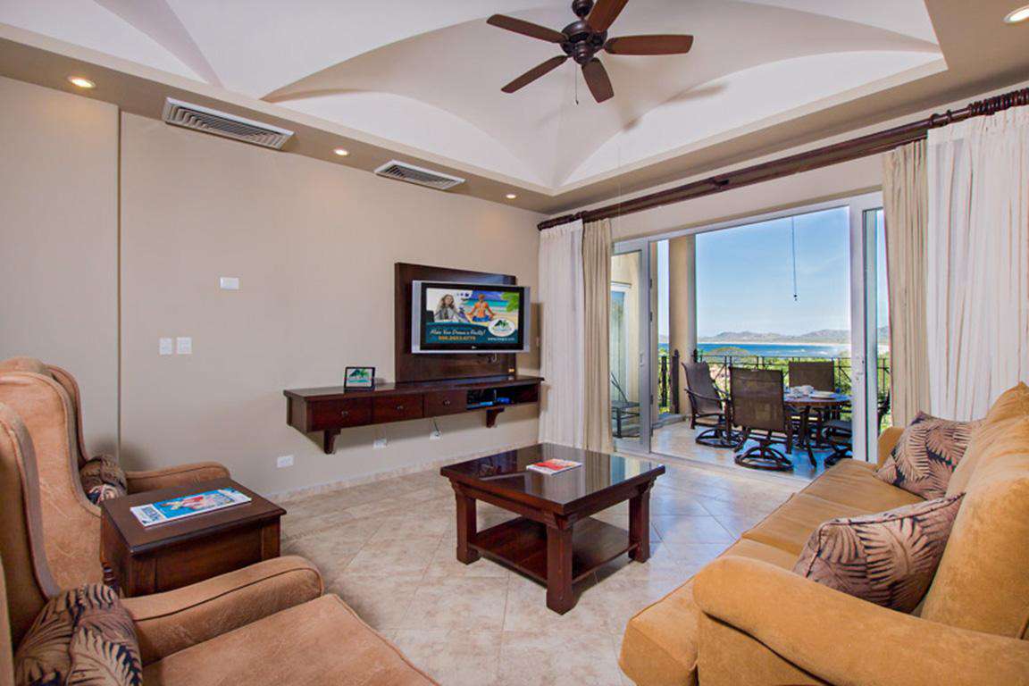 Living area with flat screen TV