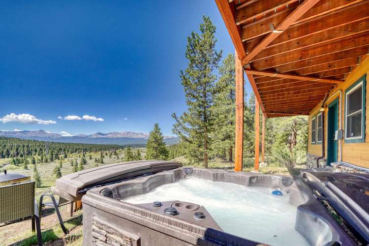 Mountain Majesty-HOT TUB! Minutes to Ski Cooper-Private fishing out your door! Preview 0