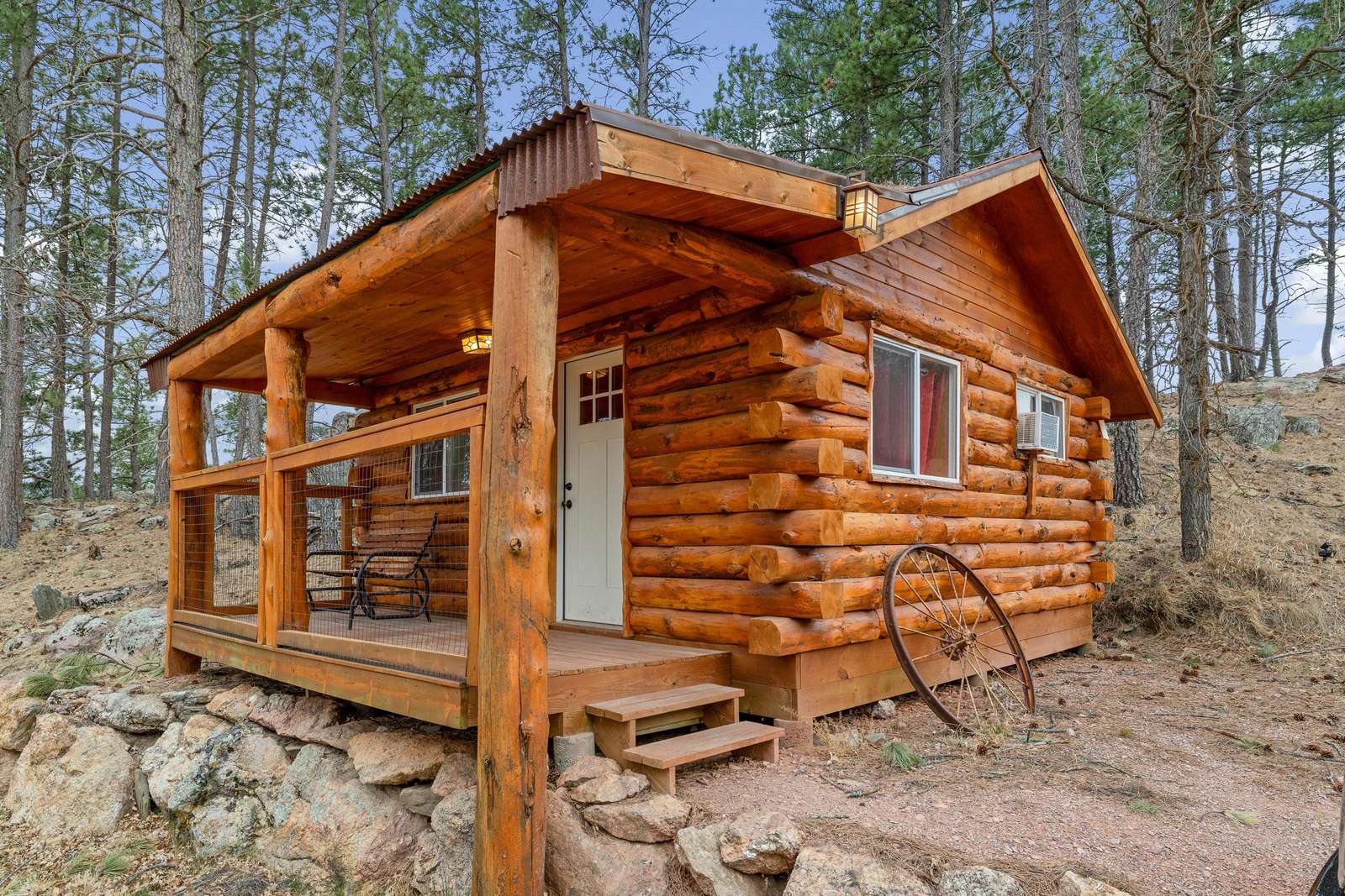 Tatanka Ridge Cabin (King/Twin/Twin) Preview 0