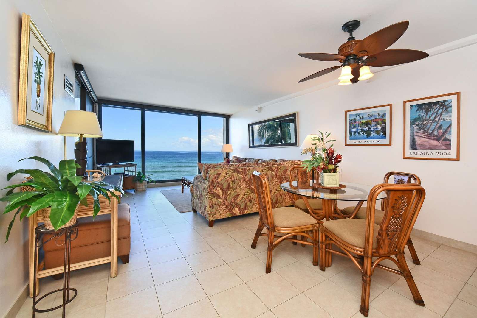 Dining / Living Room